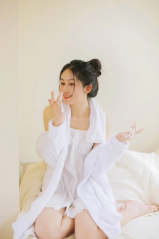天海翼犯侵教师